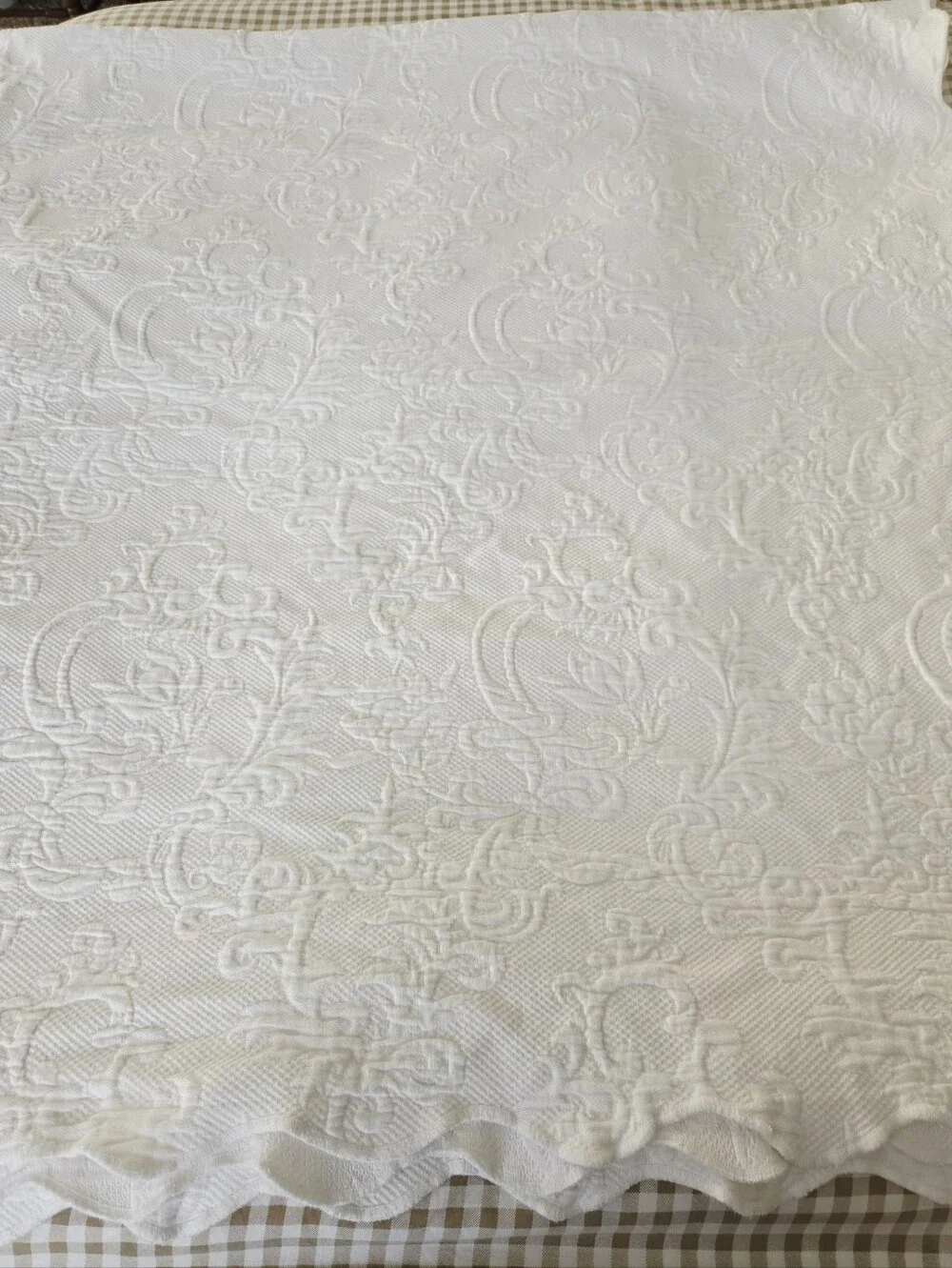 SFERRA 100% Cotton White Alice Coverlet + 2 Euro Shams With Scalloped Edges